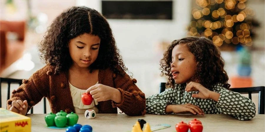 care-for-and-maintain-wooden-toys-Jhang